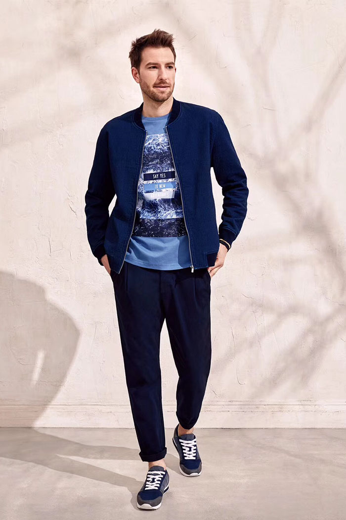 Shanghai Male outside do