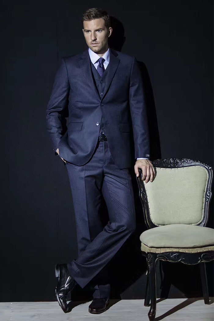 Shanghai Male outside do